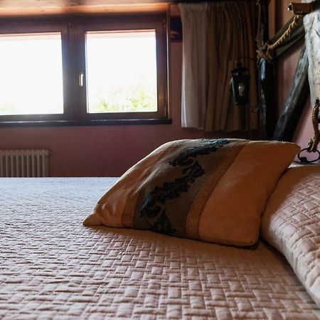 Agriturismo Mezzaluna Malchina Luaran gambar